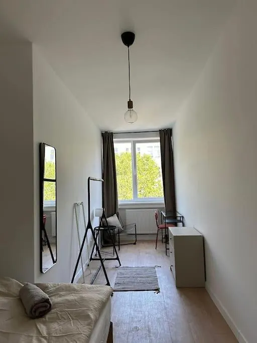 Helles Elegantes Zimmer In Berlin-Schoeneberg 0*, Berlin
